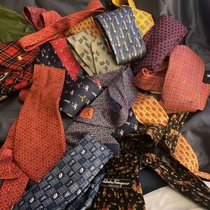 DESIGNER MEN’s TIES!—Not a Bundle